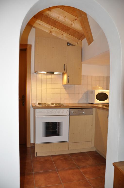 Active Apart Central Ried im Oberinntal Exterior foto